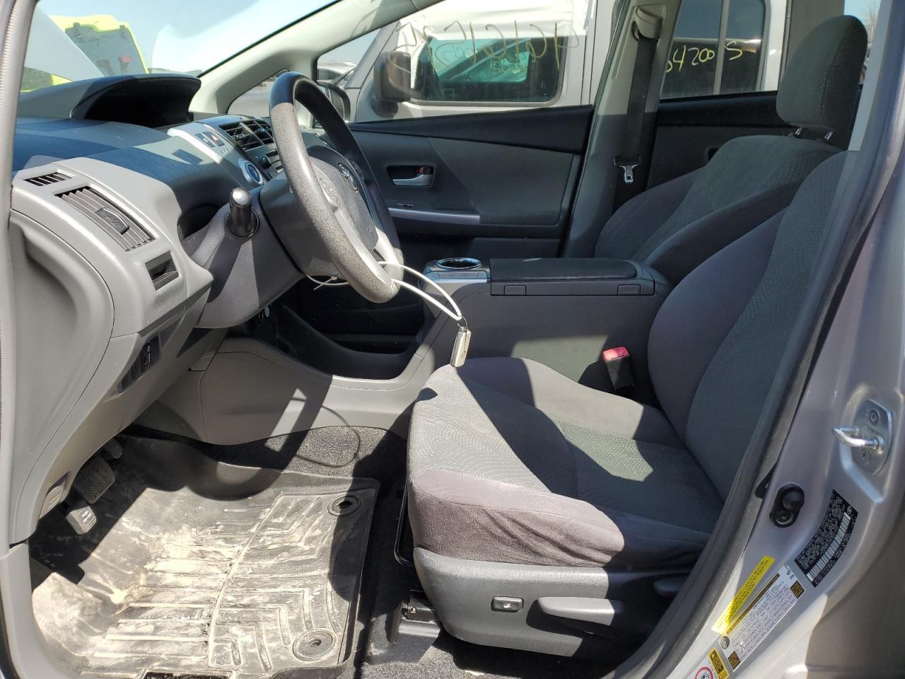 2013 TOYOTA PRIUS V - Фото 7