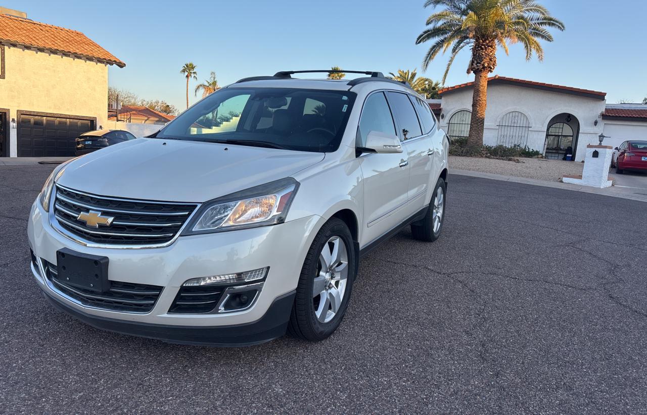 2014 CHEVROLET TRAVERSE L - Image 2
