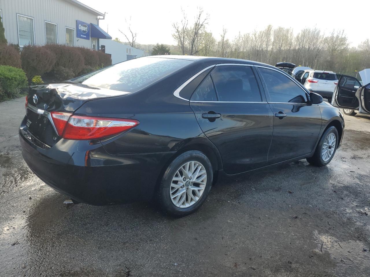 2016 TOYOTA CAMRY LE - Фото 3