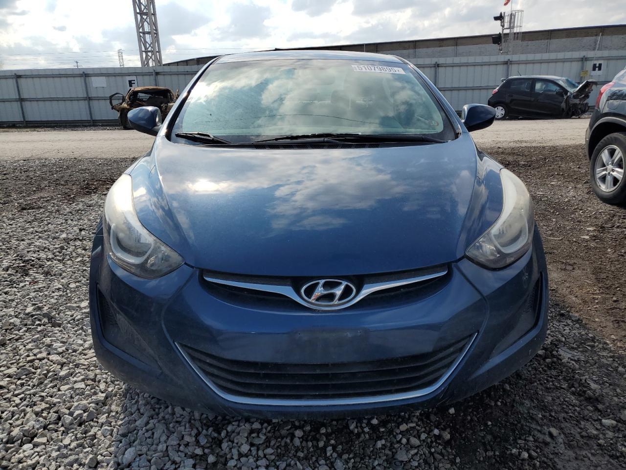 2015 HYUNDAI ELANTRA SE - Image 5