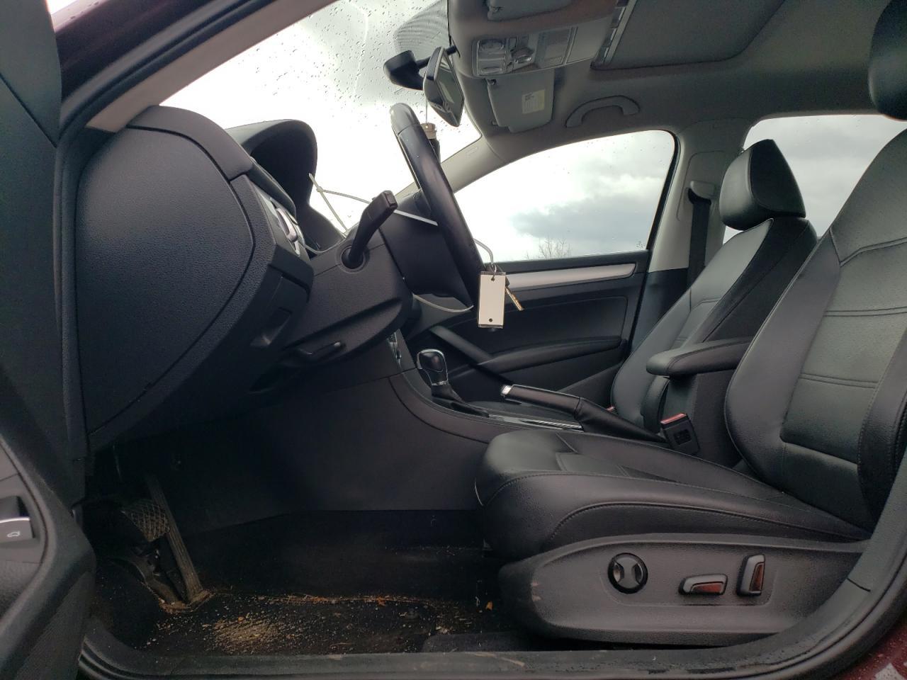 2013 VOLKSWAGEN PASSAT SE - Image 7