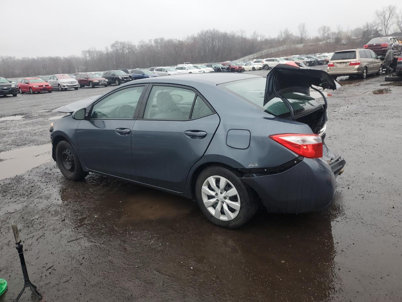 2015 TOYOTA COROLLA L - Image 2