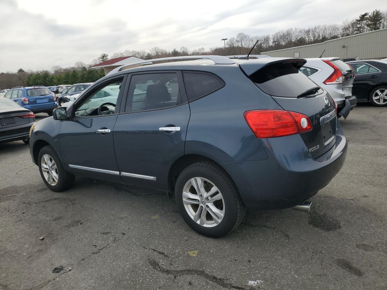 2013 NISSAN ROGUE S - Фото 2