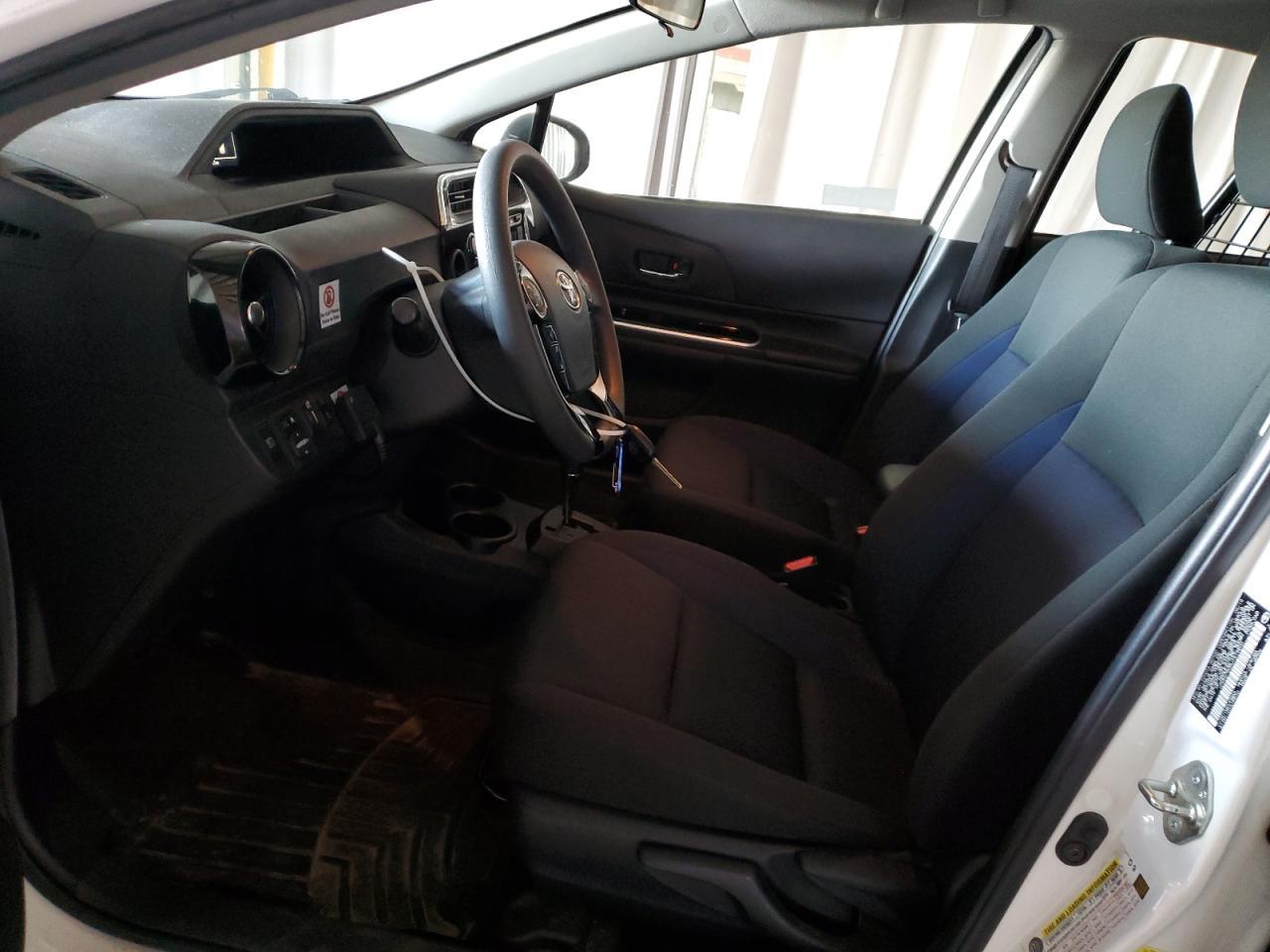 2018 TOYOTA PRIUS C - Image 7