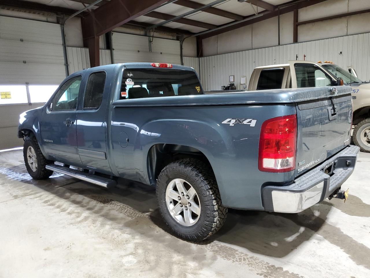2011 GMC SIERRA K15 - Фото 2