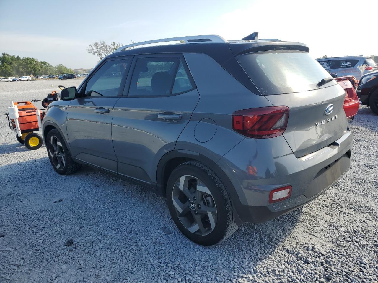 2022 HYUNDAI VENUE SEL - Фото 2