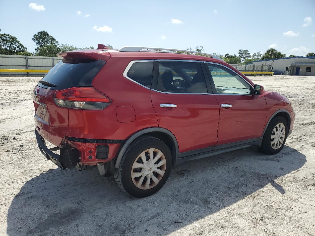 2017 NISSAN ROGUE S - Фото 3