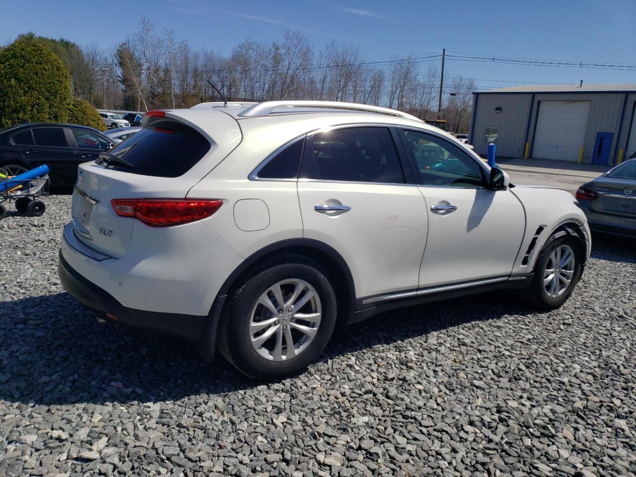 2013 INFINITI FX37 - Image 3