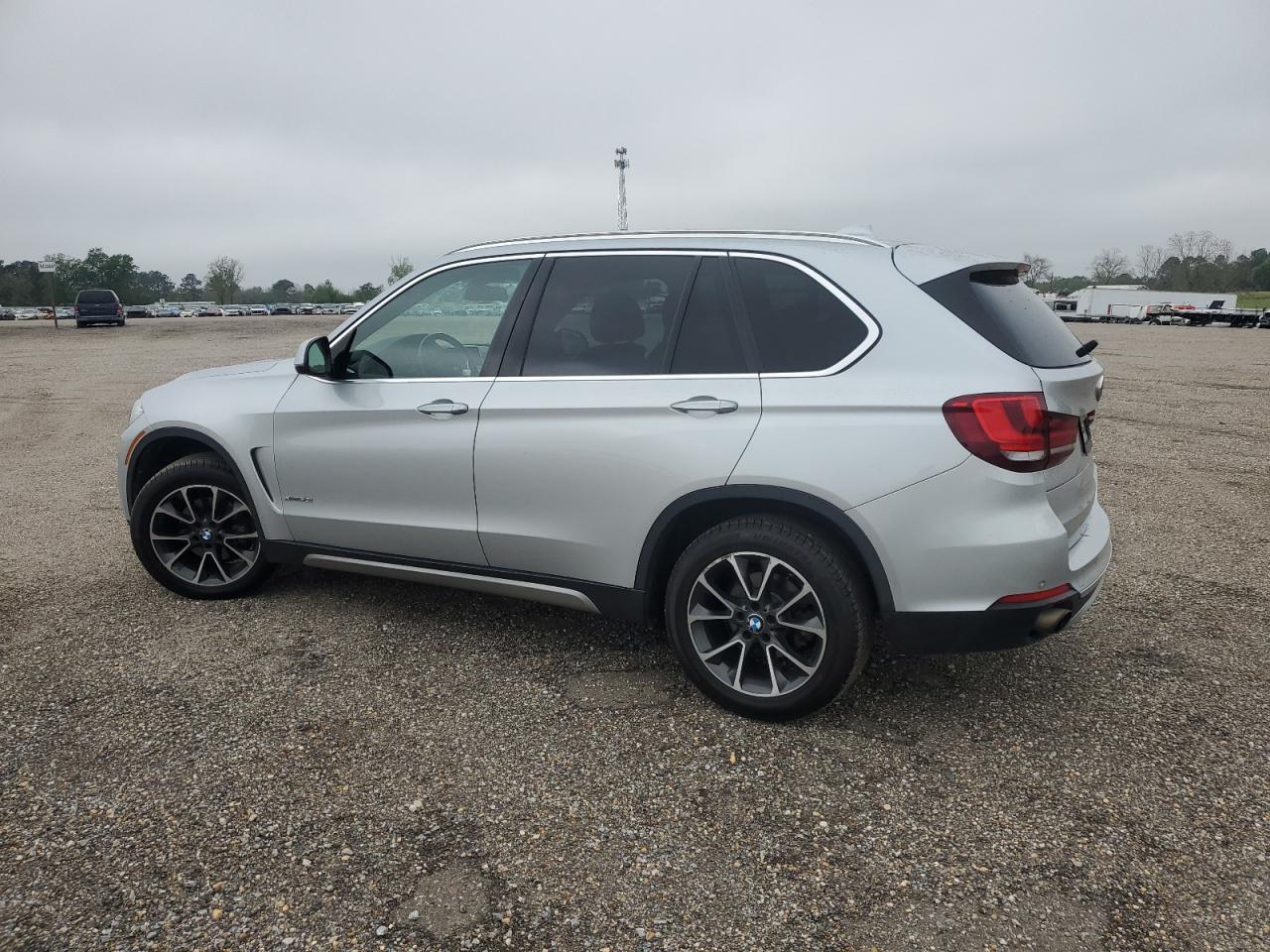 2017 BMW X5 XDRIVE3 - Image 2