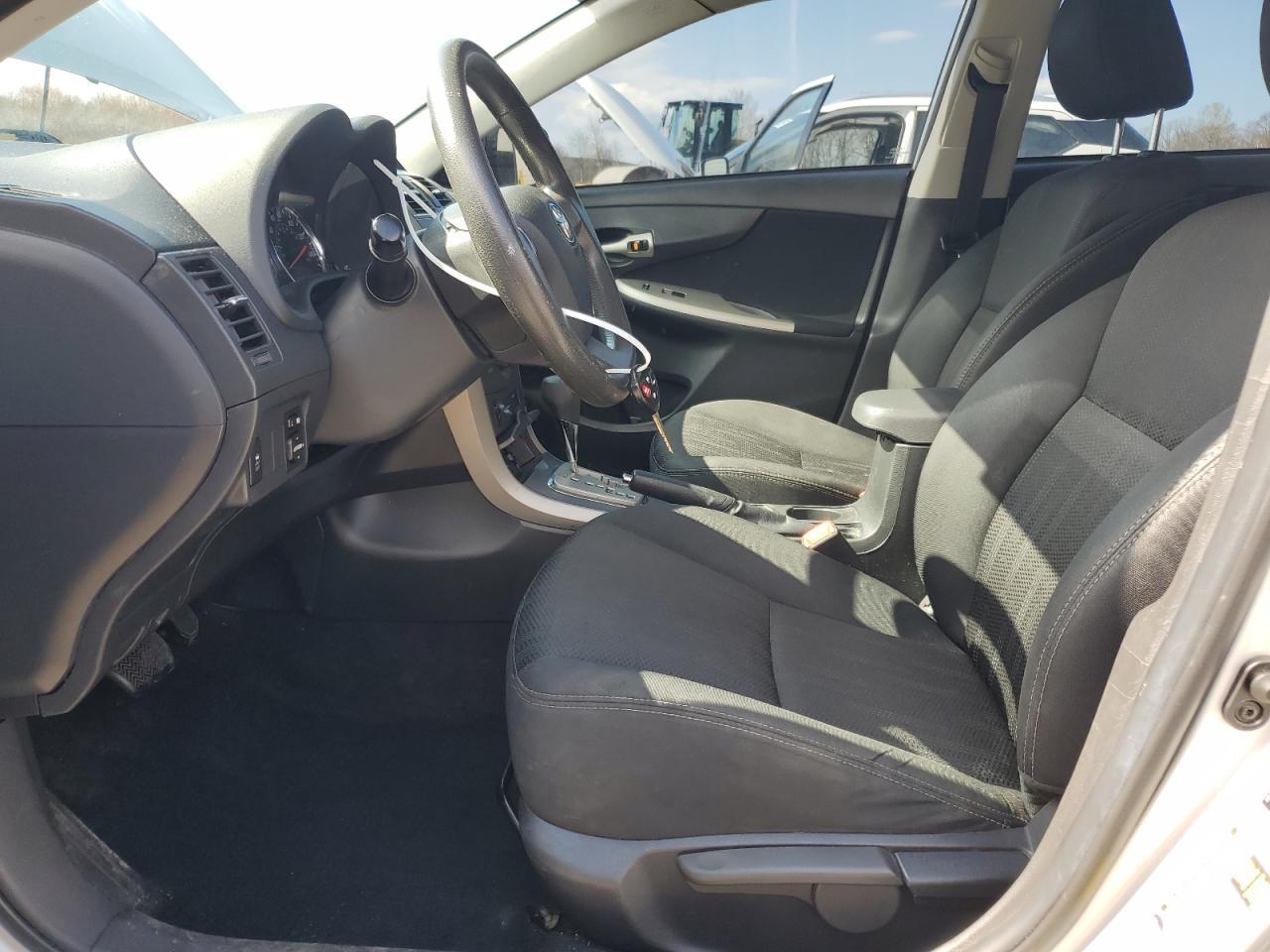 2013 TOYOTA COROLLA BA - Image 7