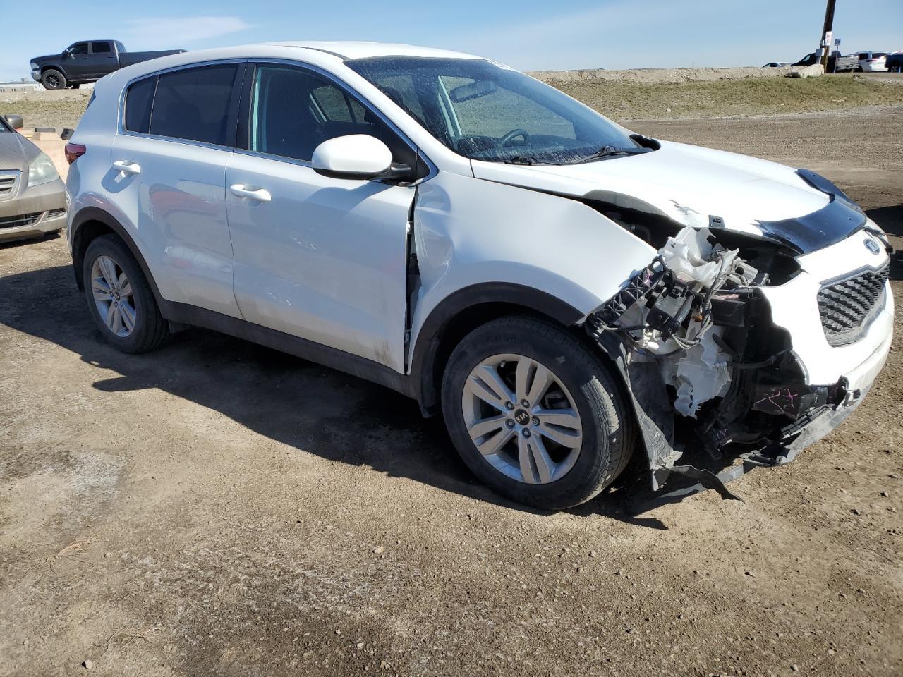 2017 KIA SPORTAGE L - Image 4
