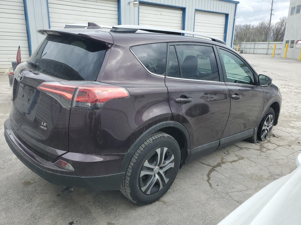 2017 TOYOTA RAV4 LE - Image 3