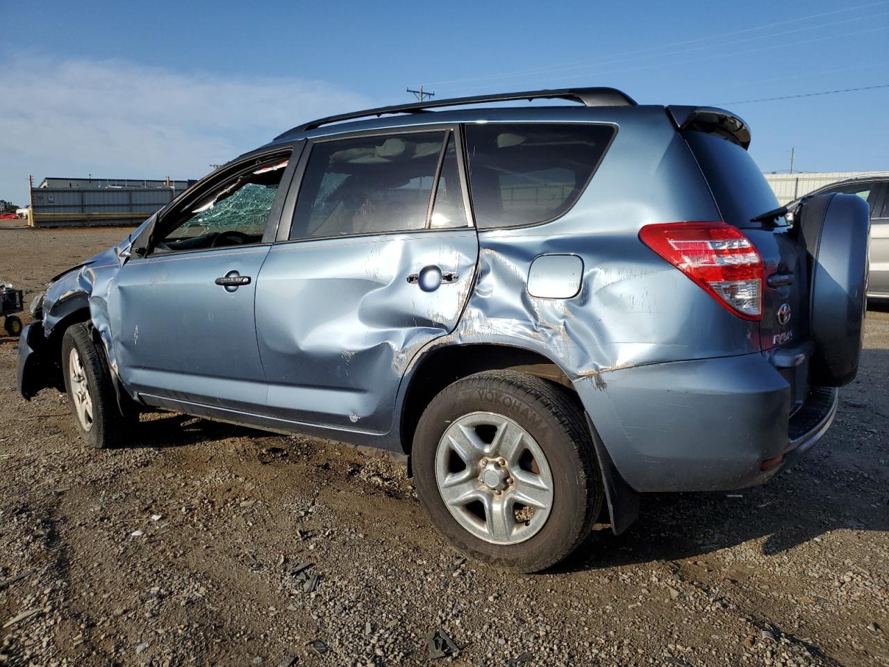 2011 TOYOTA RAV4 - Image 2