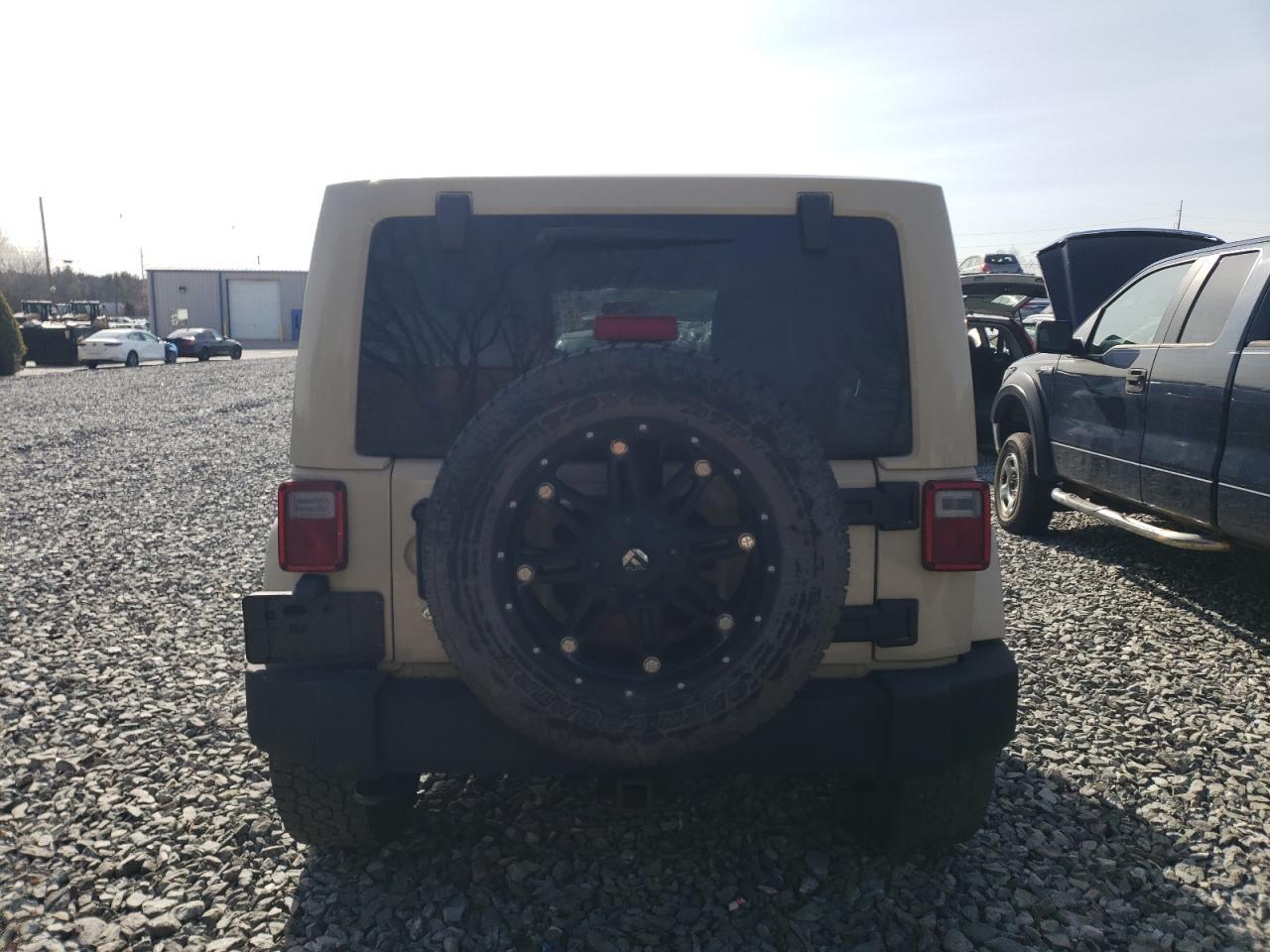 2012 JEEP WRANGLER U - Image 6