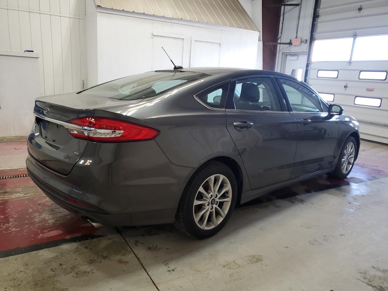 2017 FORD FUSION SE - Фото 3