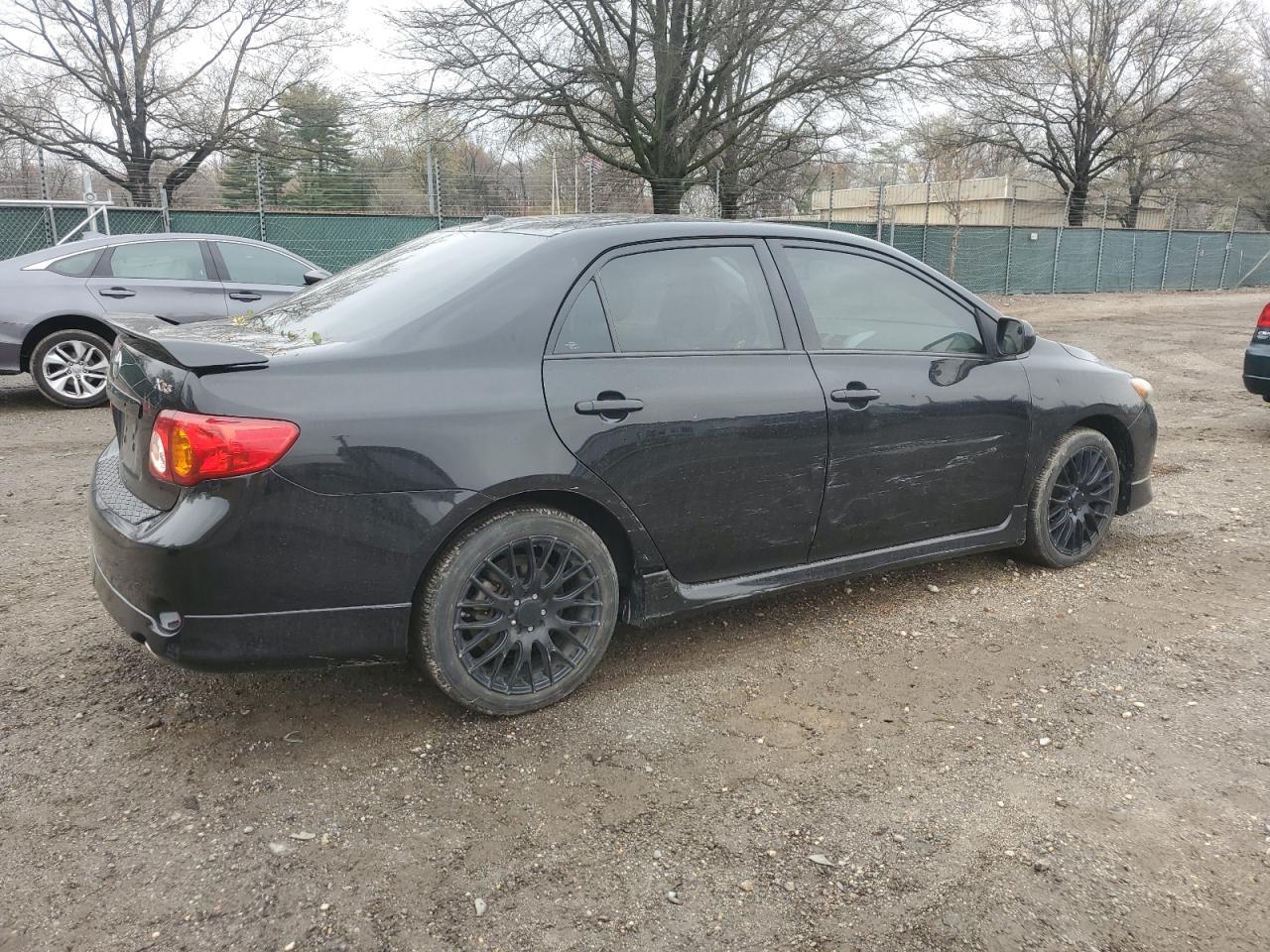 2010 TOYOTA COROLLA XR - Image 3