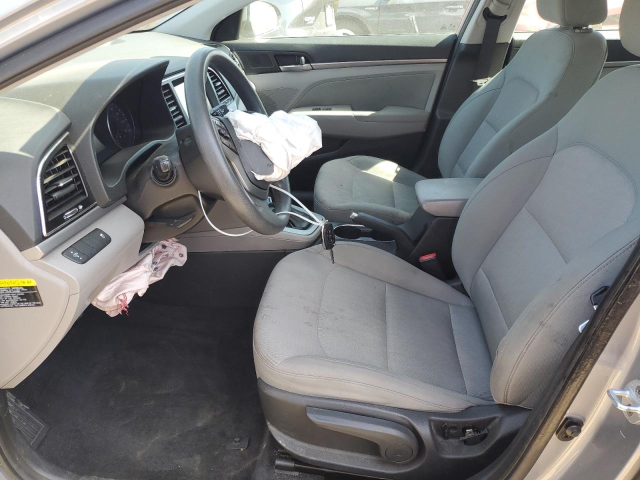 2017 HYUNDAI ELANTRA SE - Фото 7