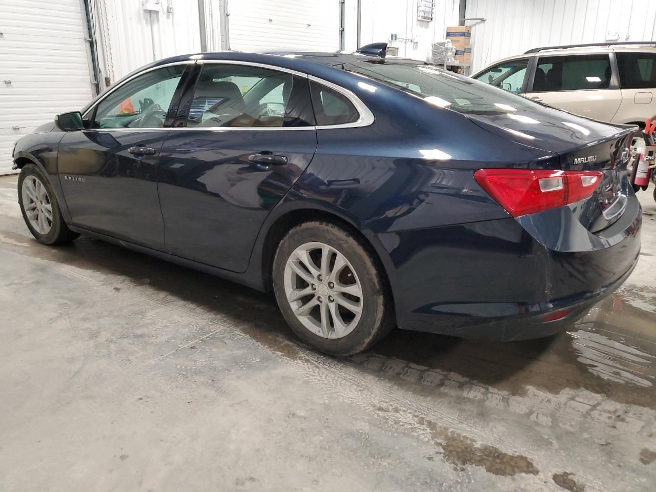 2017 CHEVROLET MALIBU LT - Фото 2