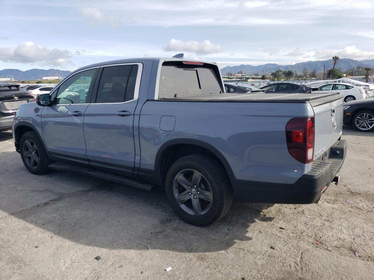 2023 HONDA RIDGELINE - Image 2