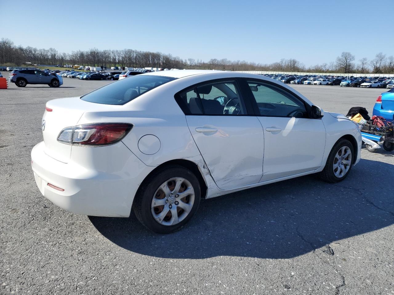 2013 MAZDA 3 I - Фото 3