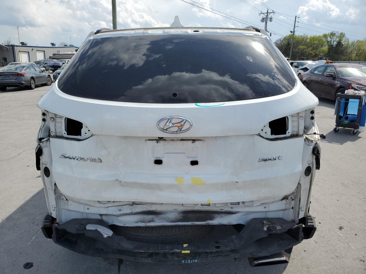 2017 HYUNDAI SANTA FE S - Image 6