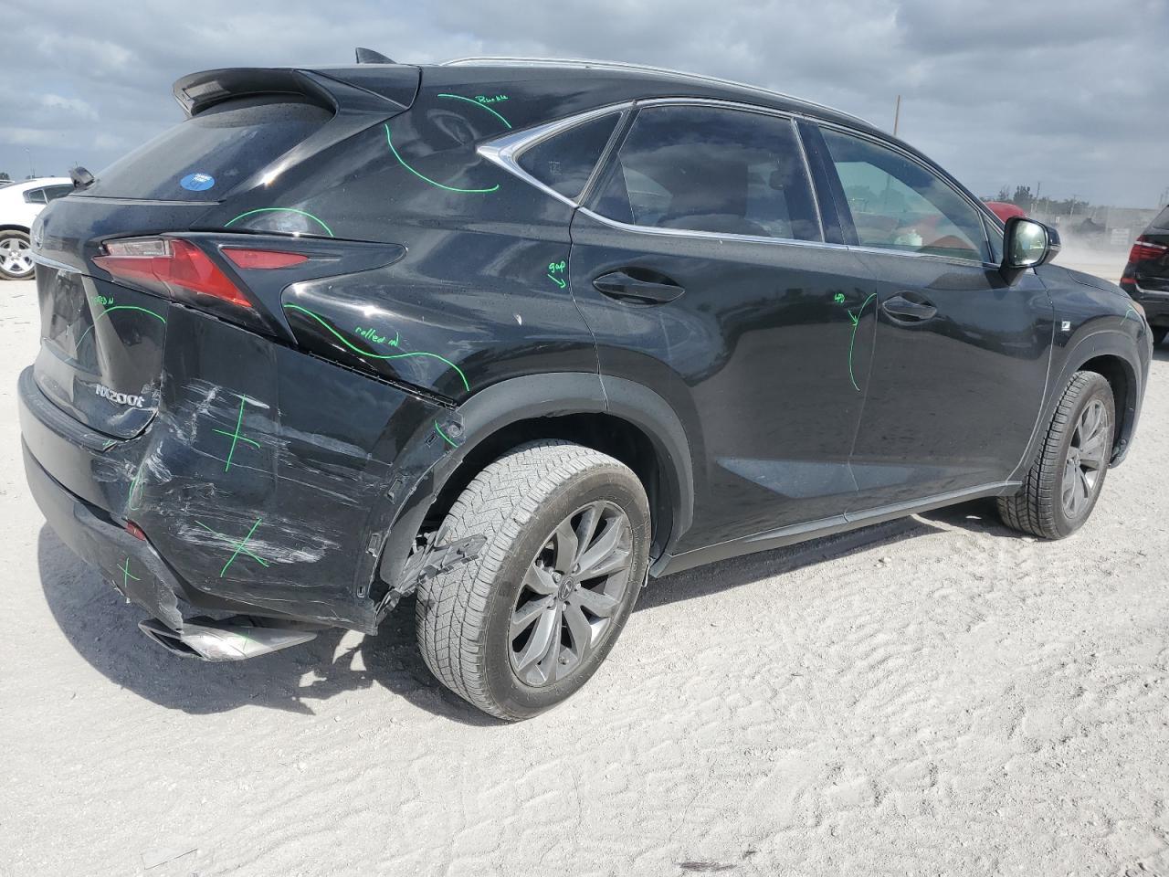 2015 LEXUS NX 200T - Фото 3