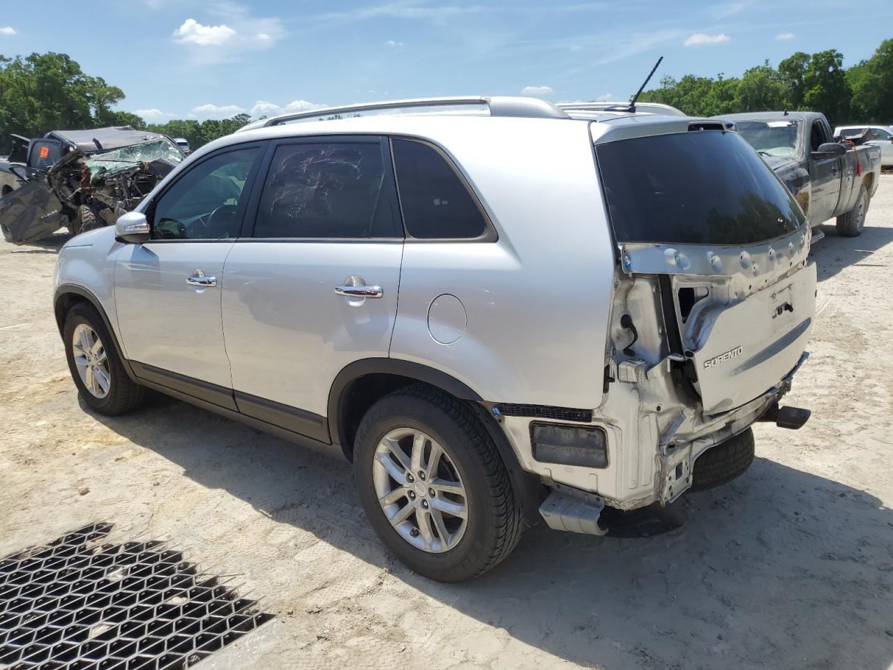 2015 KIA SORENTO LX - Image 2
