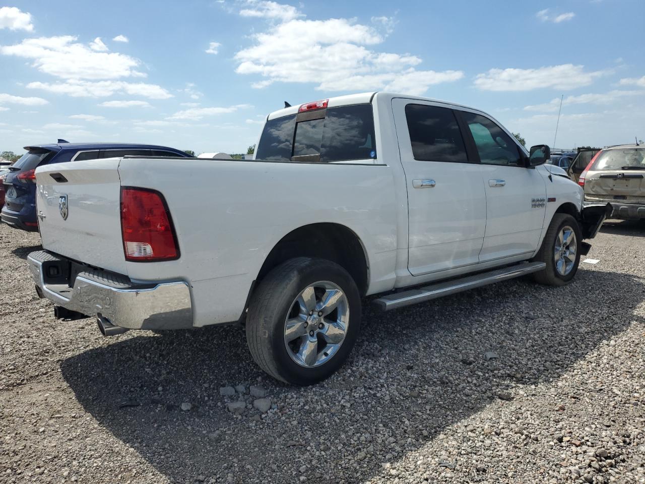 2015 RAM 1500 SLT - Image 3