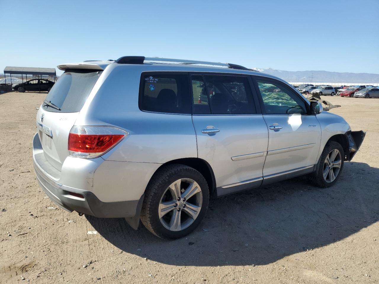 2011 TOYOTA HIGHLANDER - Image 3
