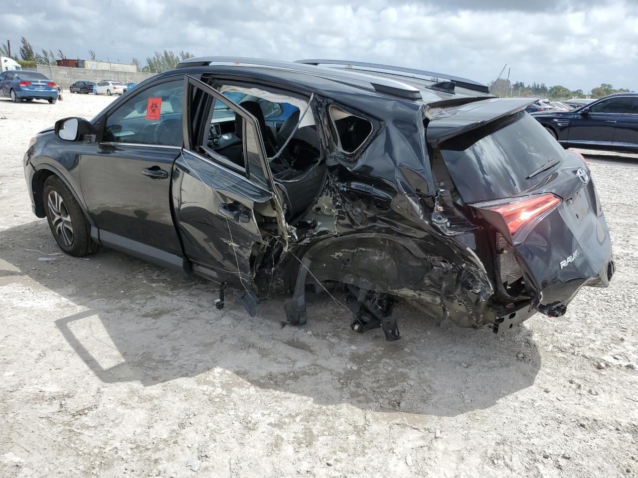 2018 TOYOTA RAV4 LE - Image 2