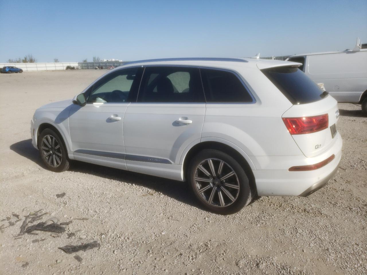 2017 AUDI Q7 PRESTIG - Image 2