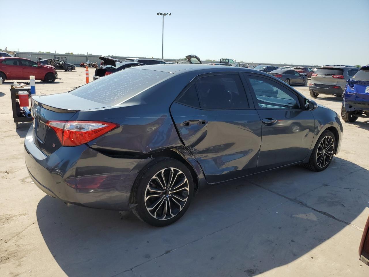 2015 TOYOTA COROLLA L - Image 3