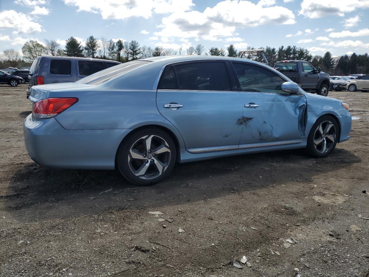 2011 TOYOTA AVALON BAS - Image 3