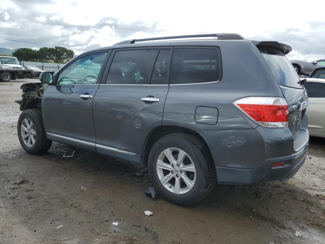 2011 TOYOTA HIGHLANDER - Фото 2