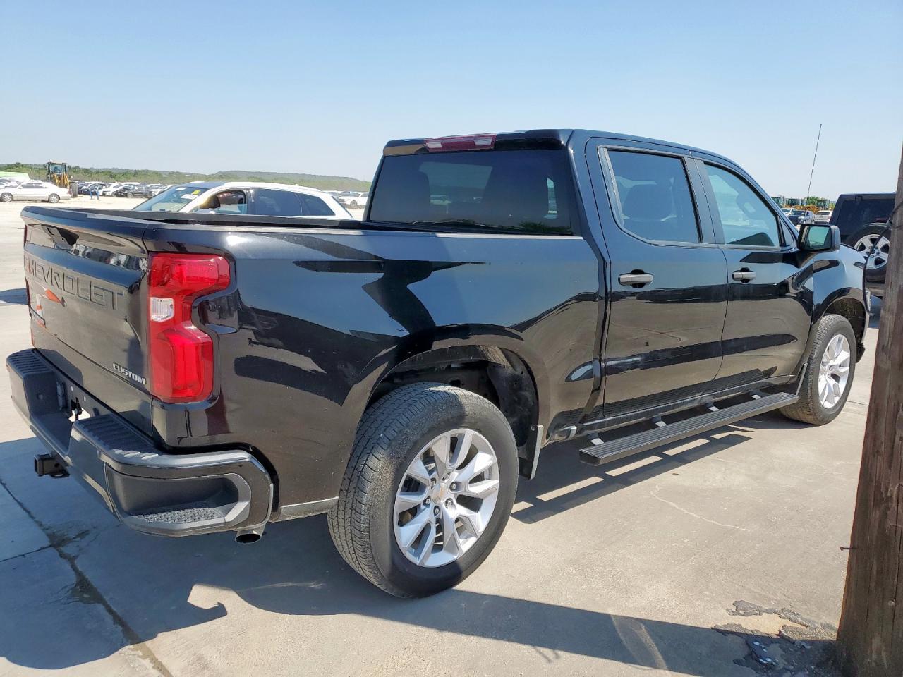 2021 CHEVROLET SILVERADO - Фото 3