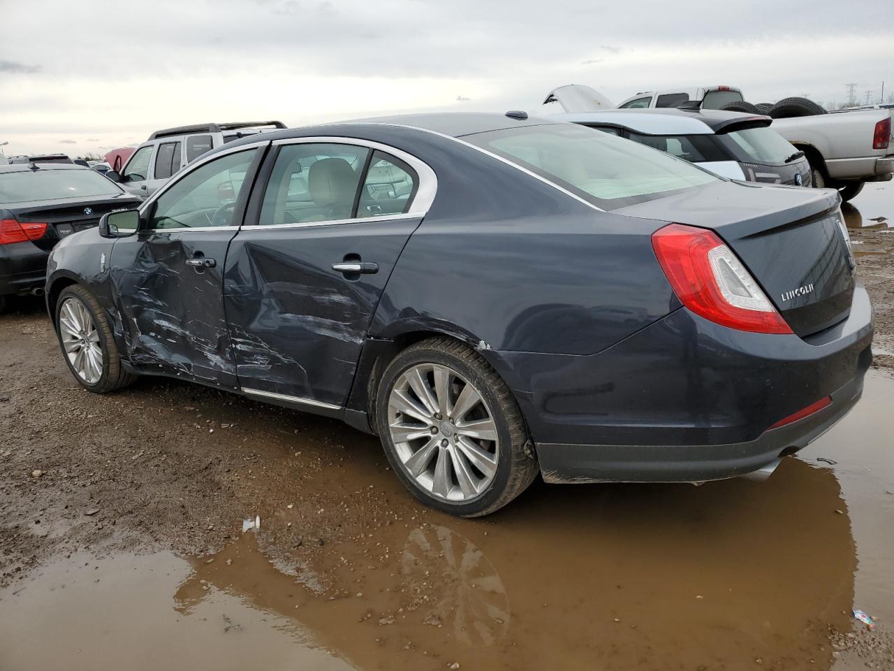 2013 LINCOLN MKS - Image 2