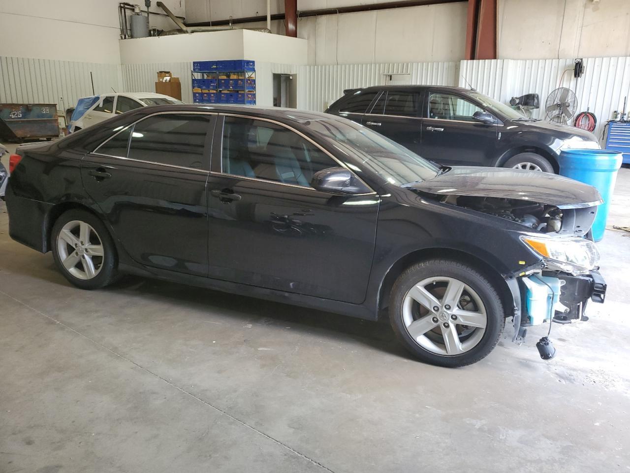 2014 TOYOTA CAMRY L - Image 4