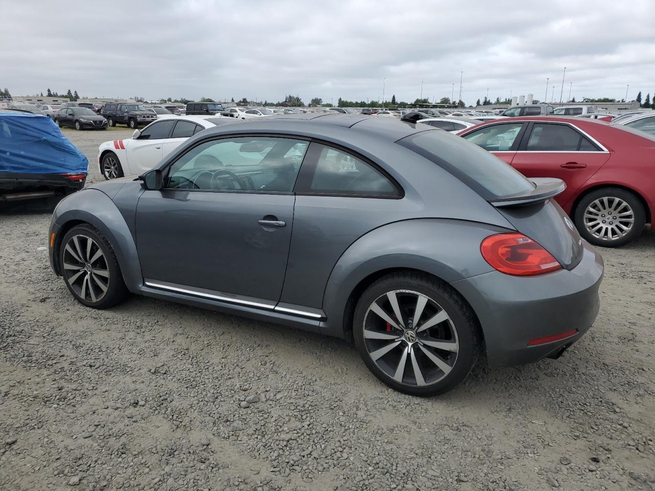 2012 VOLKSWAGEN BEETLE TUR - Фото 2