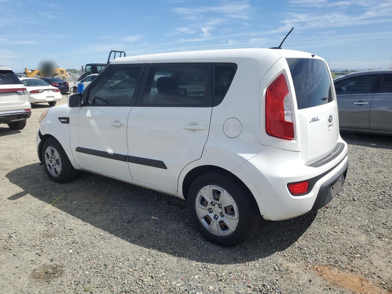 2013 KIA SOUL - Image 2