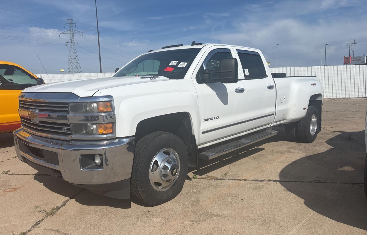 2015 CHEVROLET SILVERADO - Фото 2