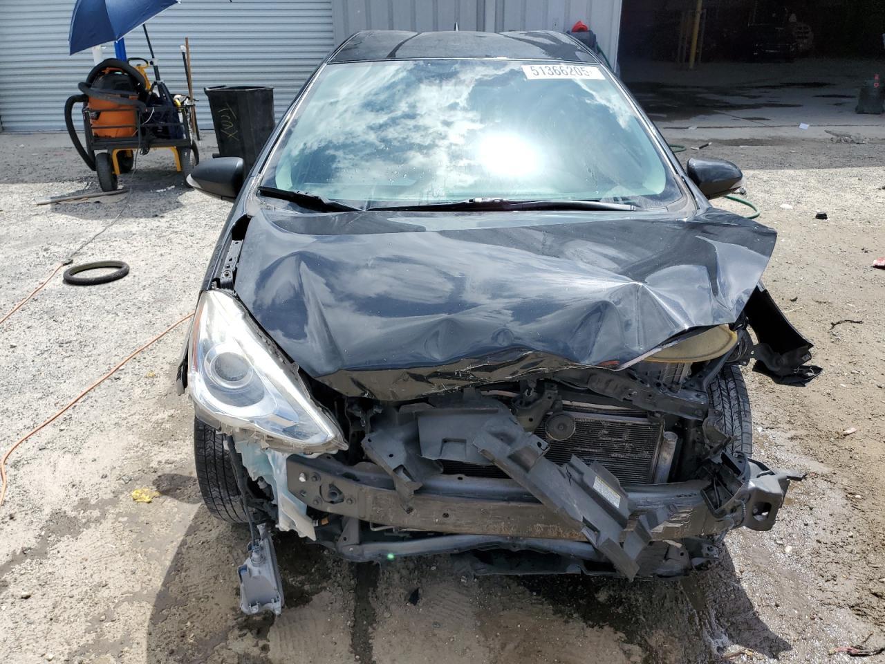 2015 TOYOTA PRIUS C - Image 5