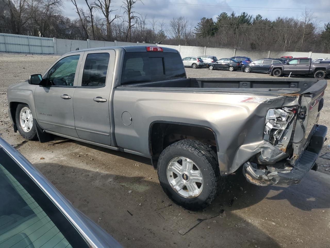 2017 CHEVROLET SILVERADO - Image 2