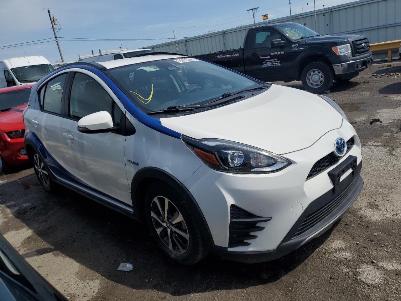 2018 TOYOTA PRIUS C - Image 4