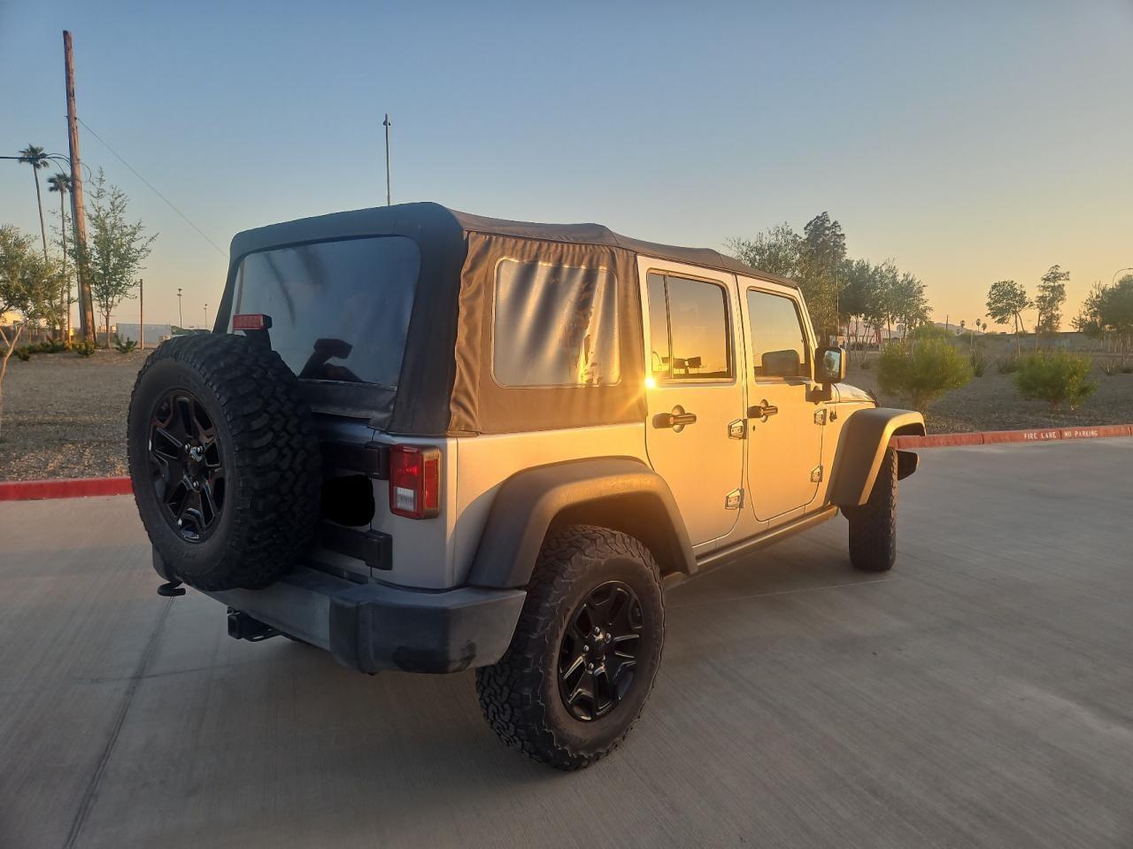 2015 JEEP WRANGLER U - Фото 4
