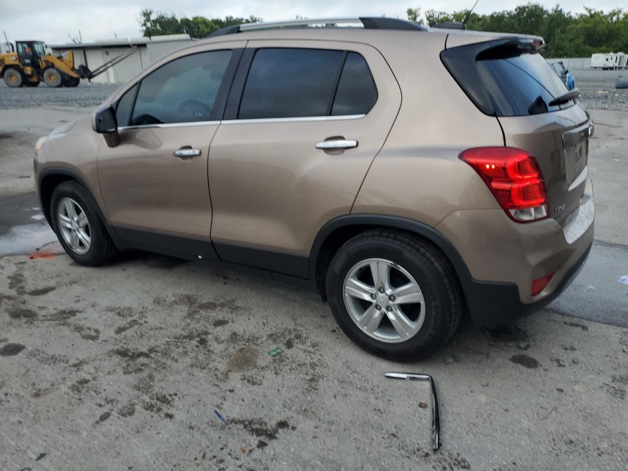 2018 CHEVROLET TRAX 1LT - Image 2