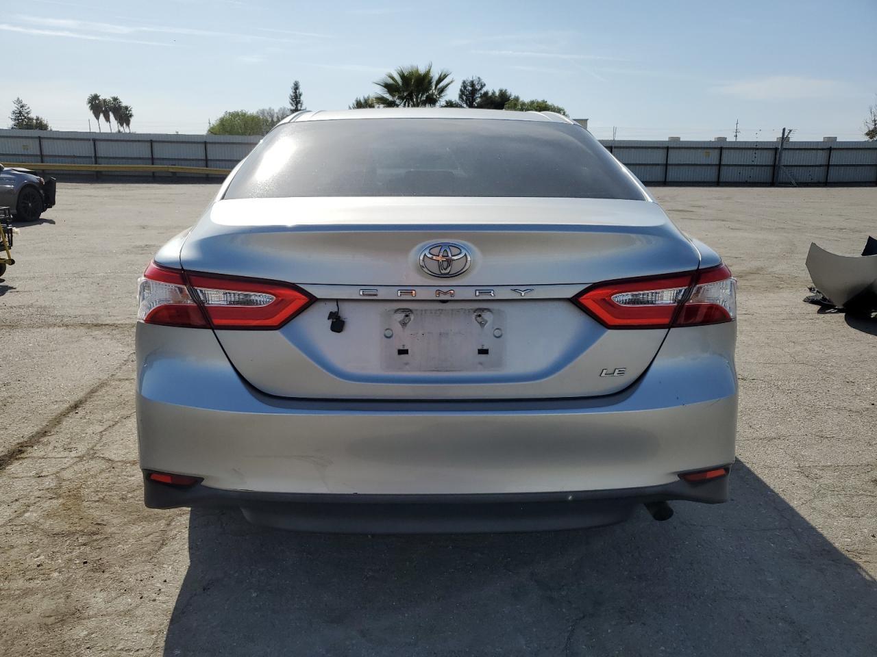 2018 TOYOTA CAMRY L - Фото 6