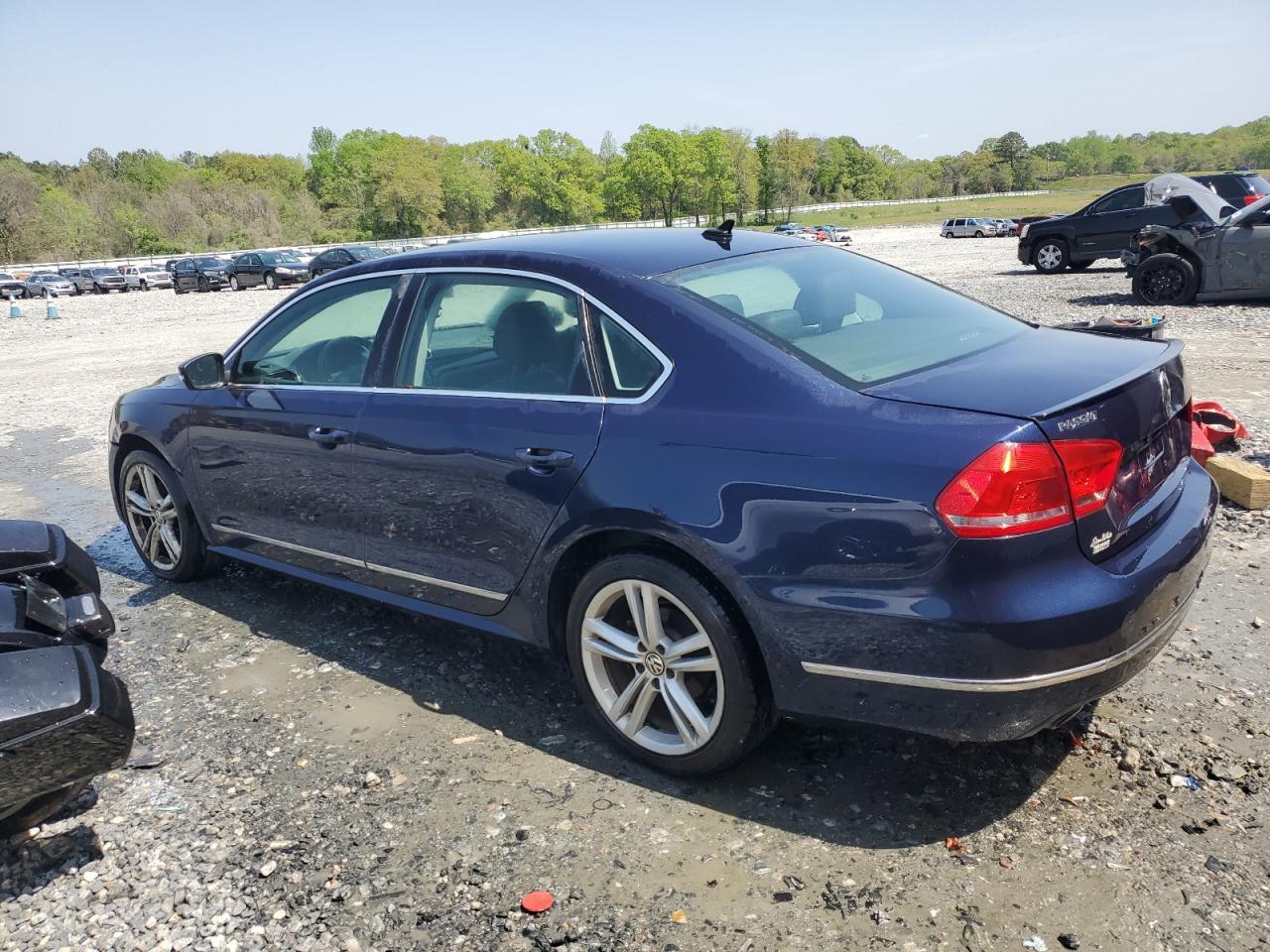 2014 VOLKSWAGEN PASSAT SEL - Фото 2