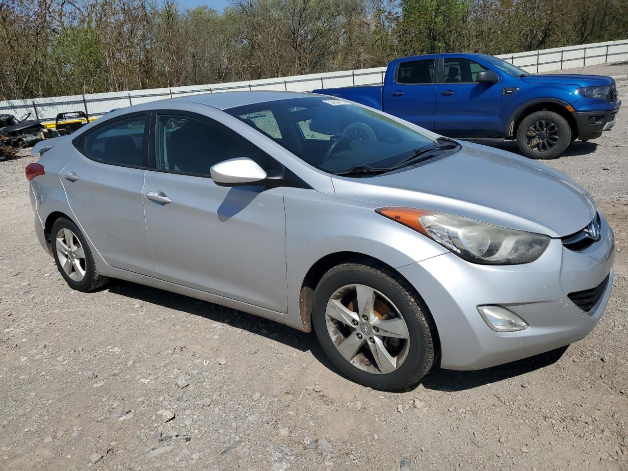 2013 HYUNDAI ELANTRA GL - Image 4