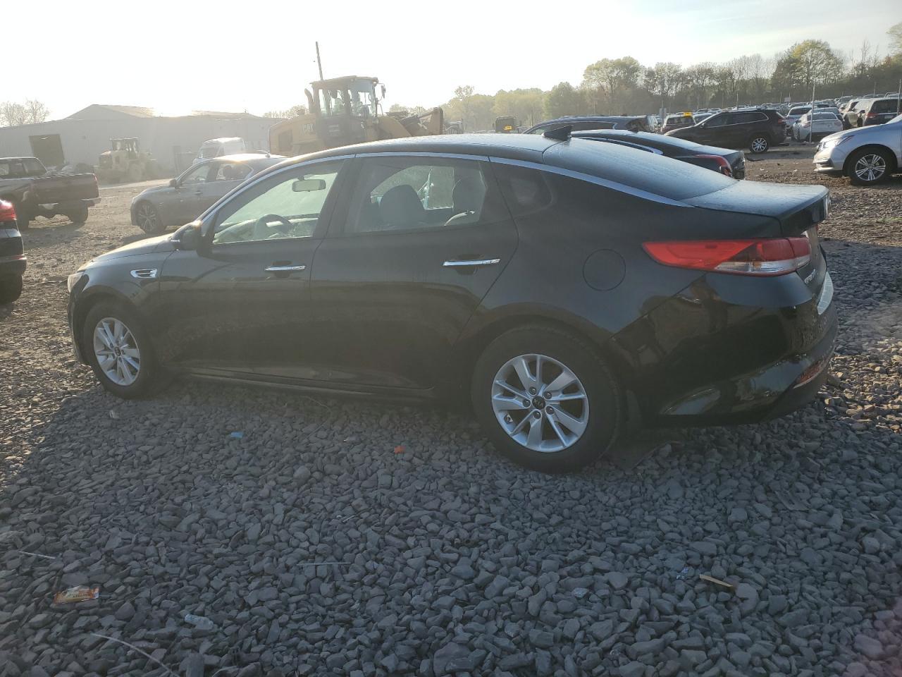 2016 KIA OPTIMA LX - Фото 2