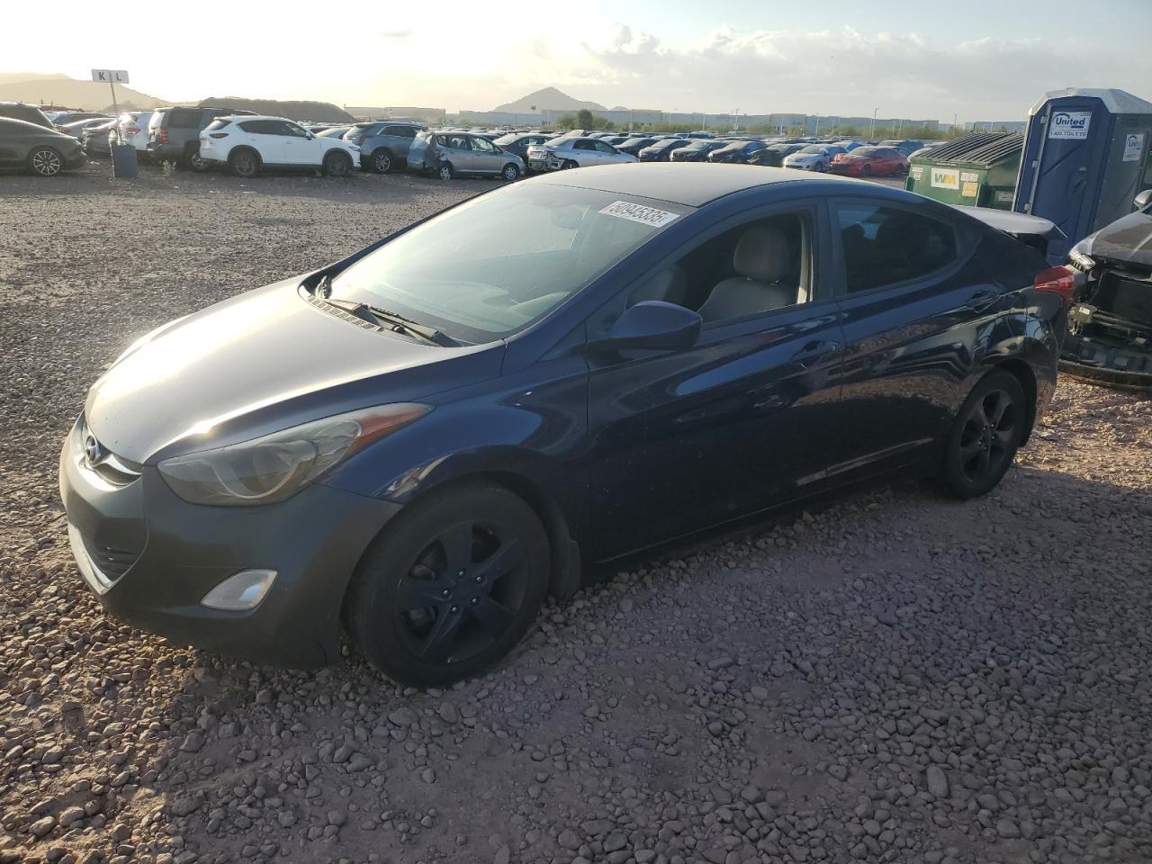 2013 HYUNDAI ELANTRA GL